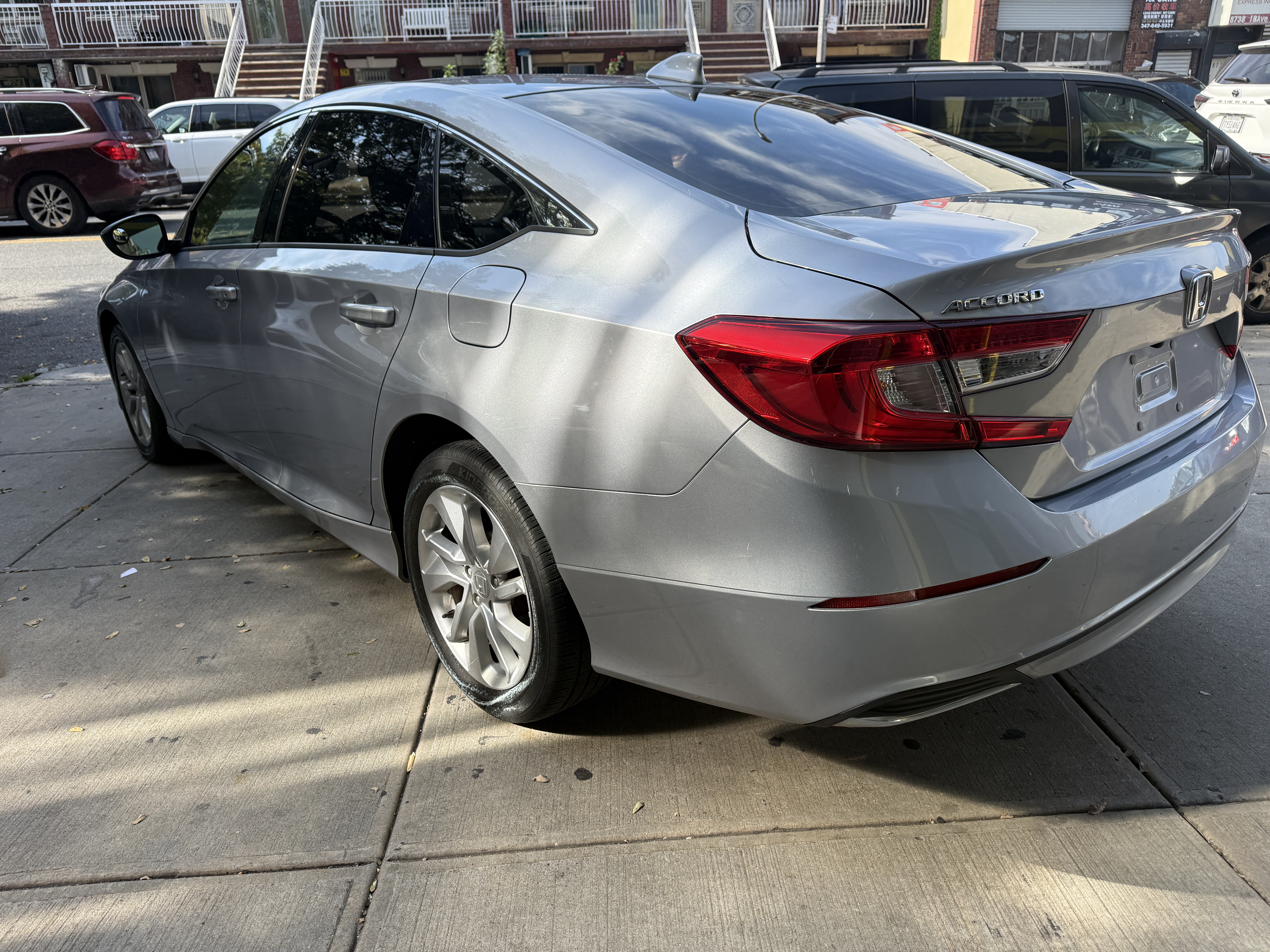 2020 HONDA ACCORD LX photo 5