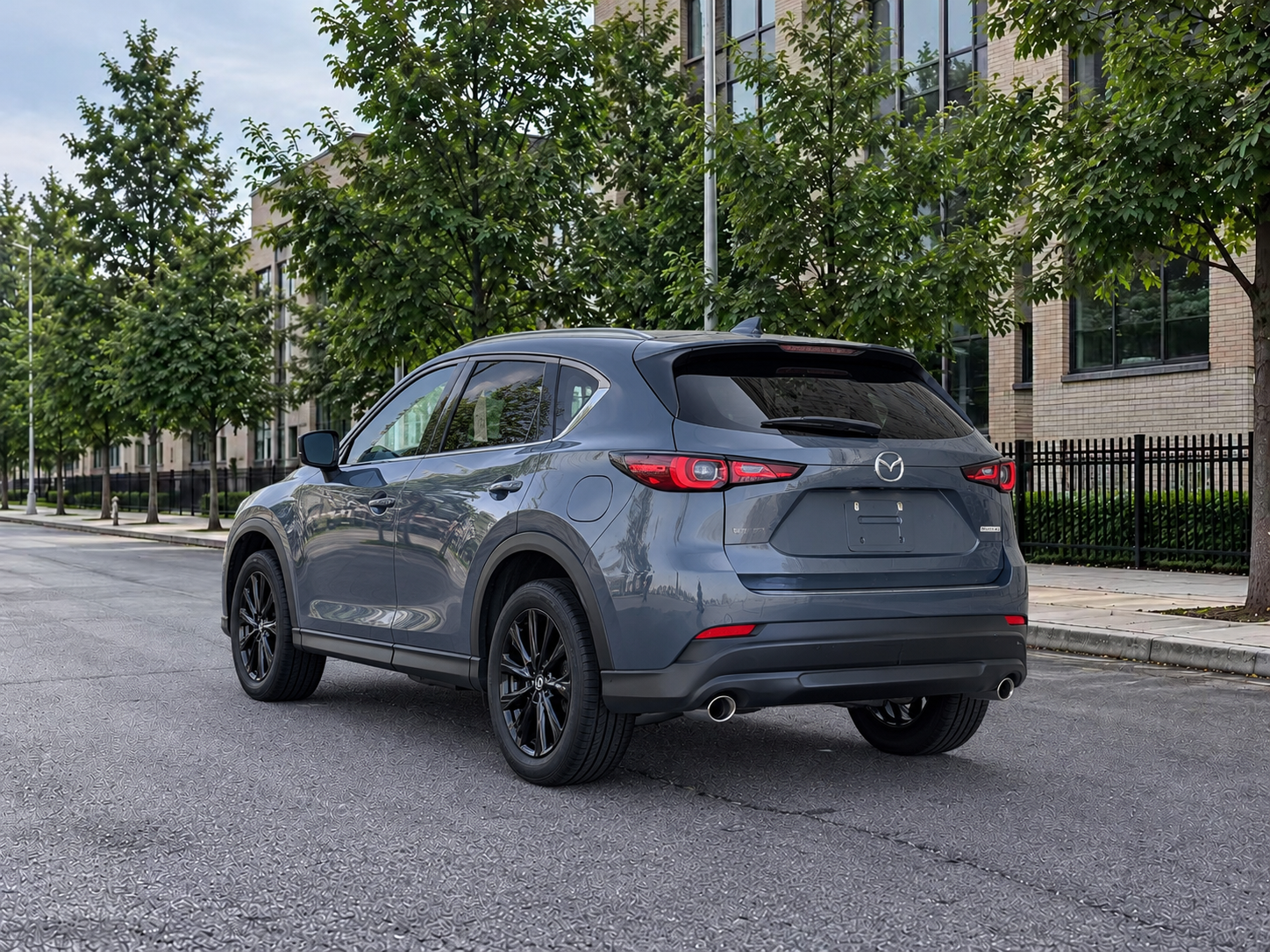 2025 Mazda CX5 Carbon Edition photo 5