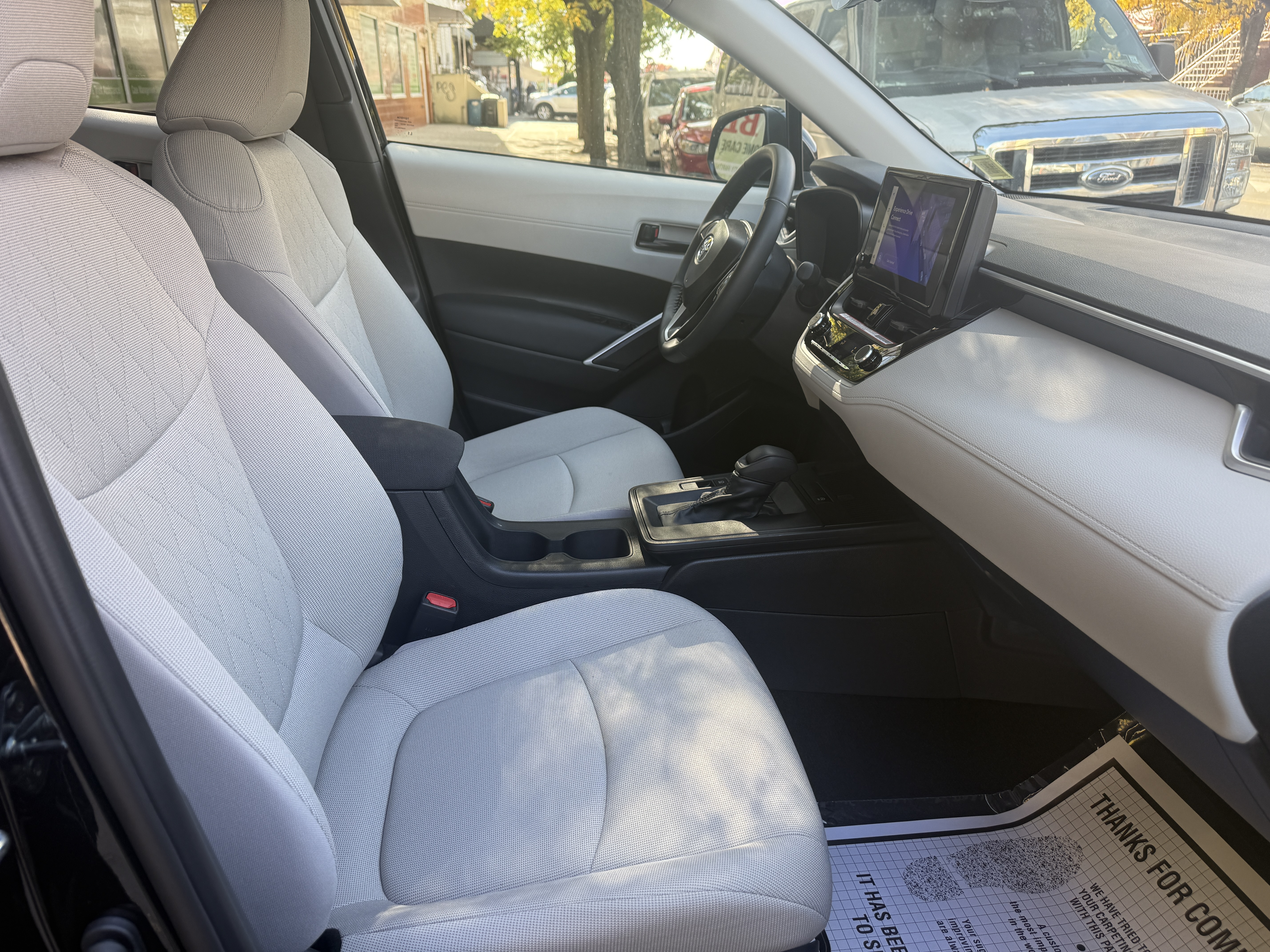 2026 TOYOTA Corolla Cross LE photo 9