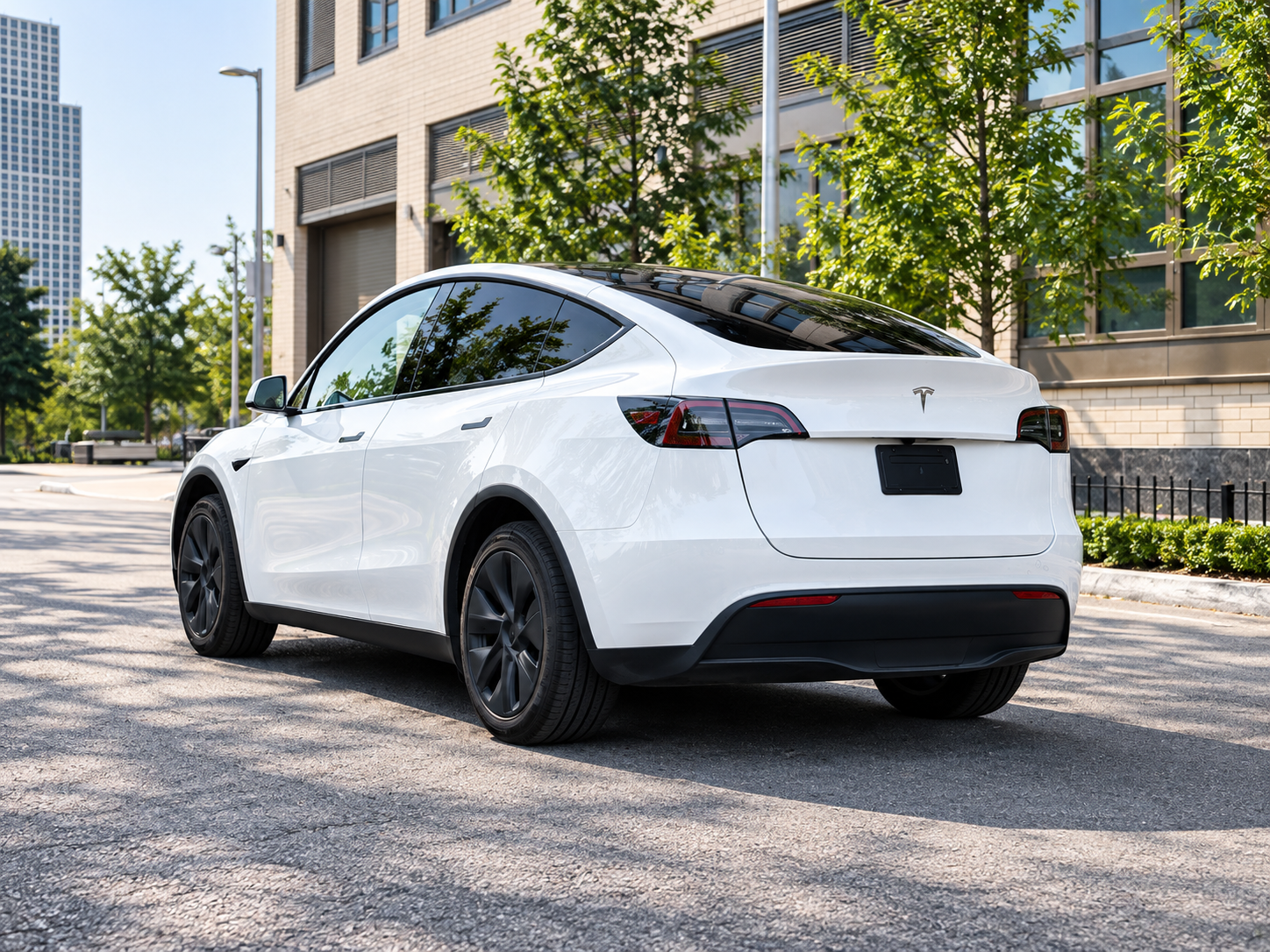 2025 TESLA MODEL Y LONG RANGE photo 5
