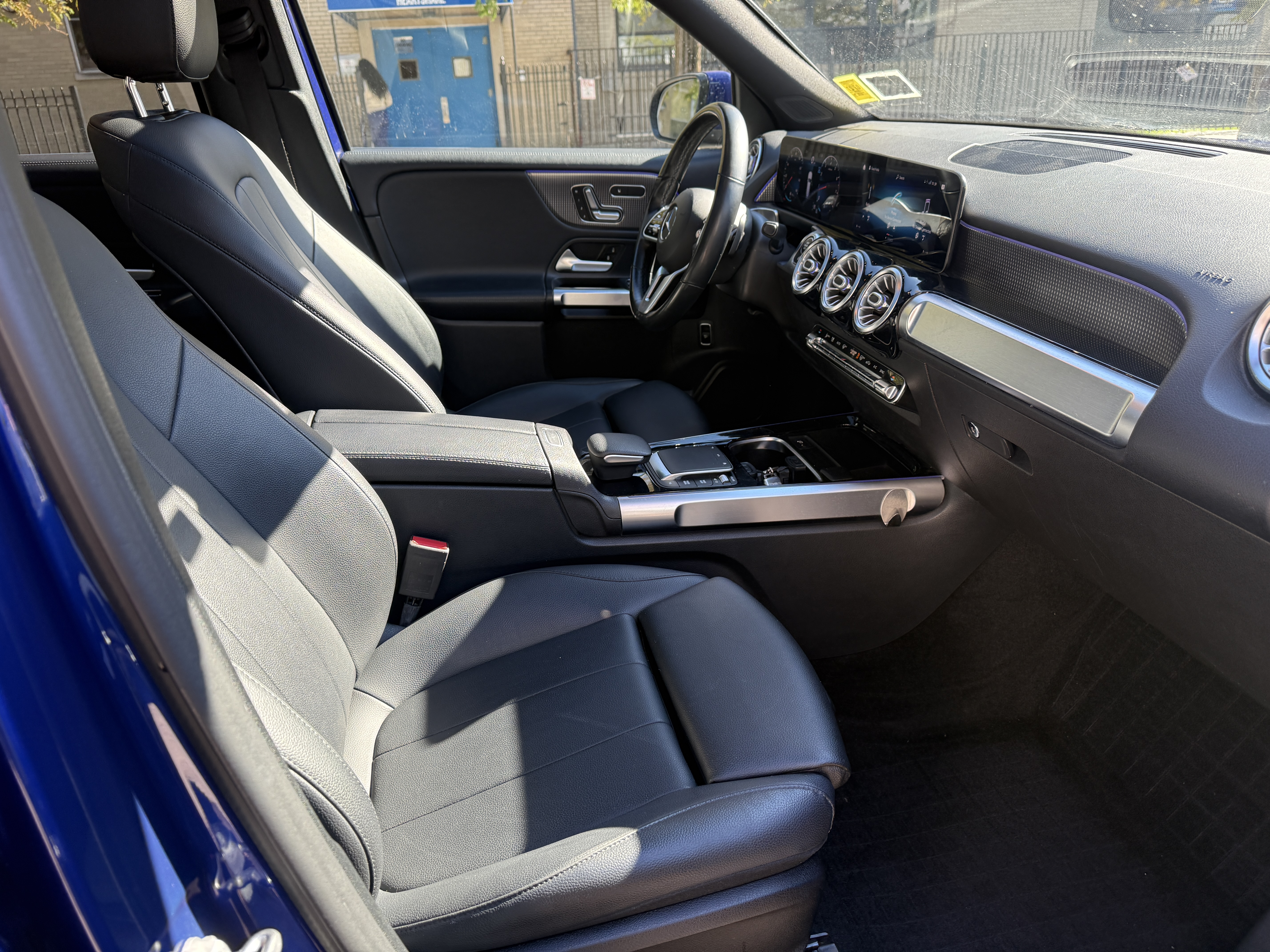 2021 Mercedes-Benz GLB photo 12