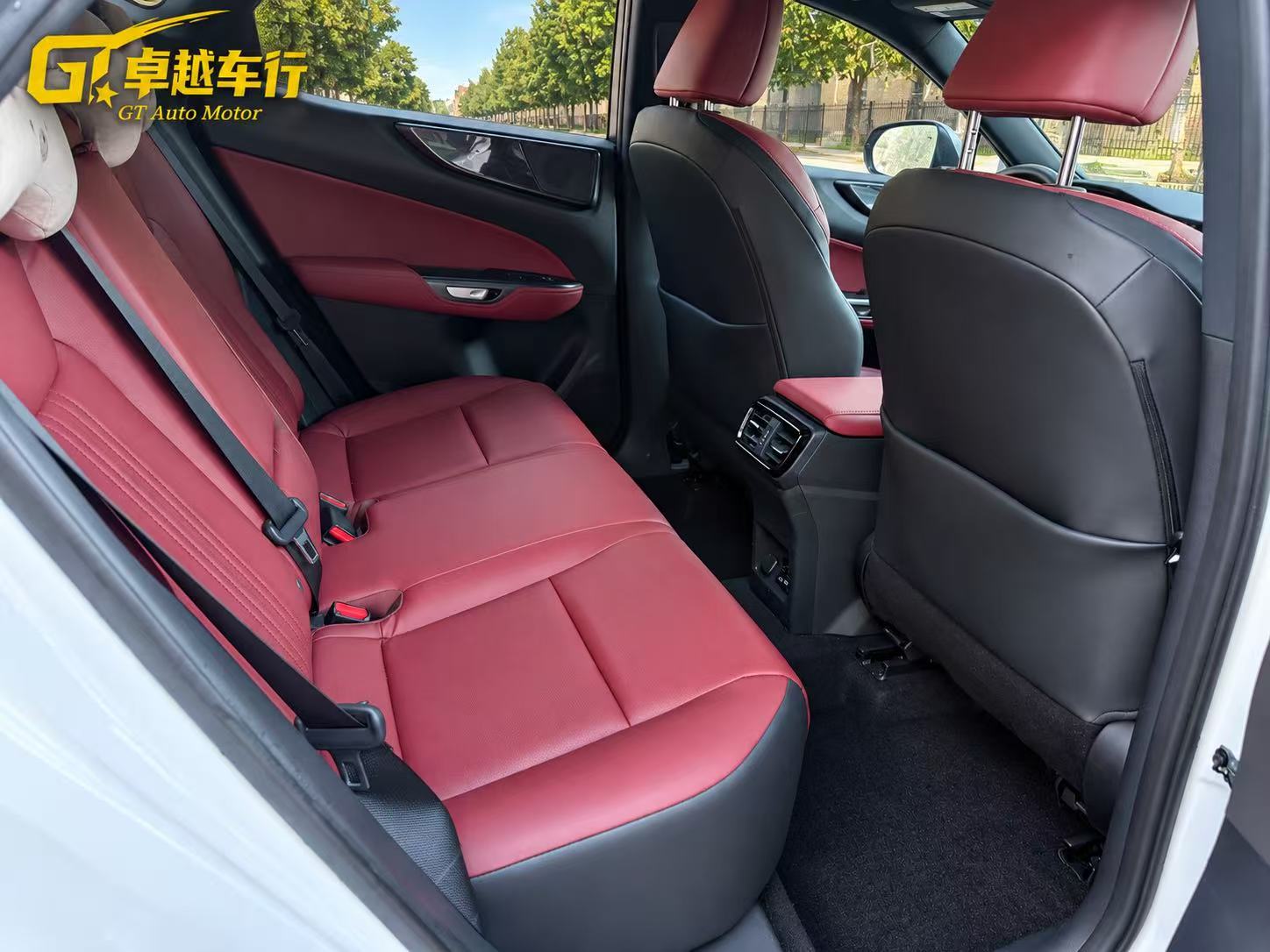 2025 LEXUS NX photo 10