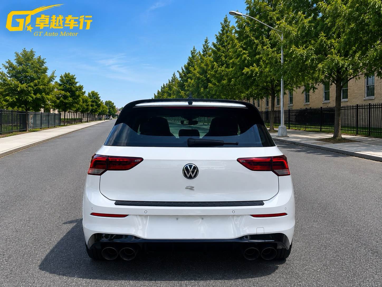 2024 Volkswagen Golf R photo 3