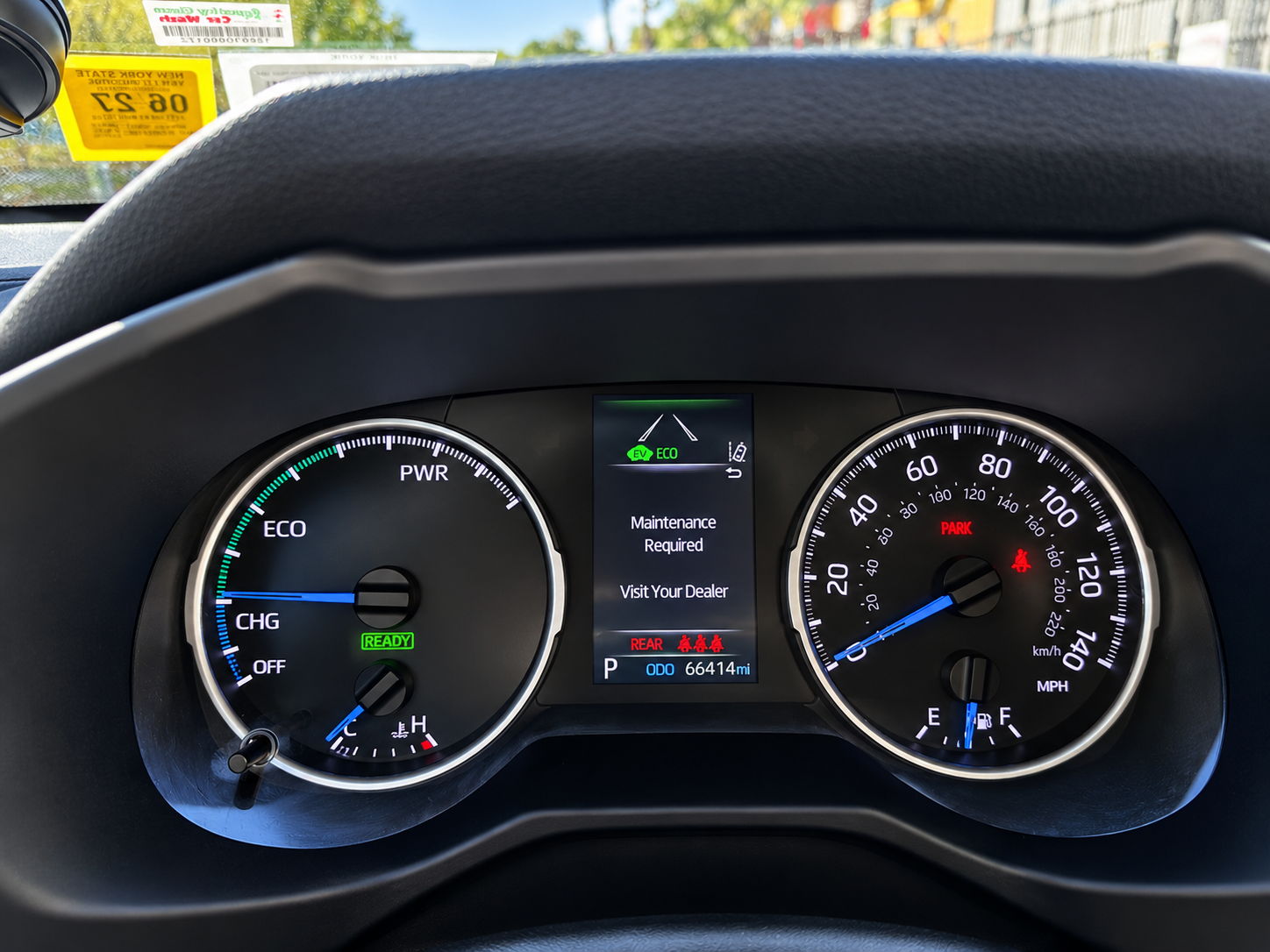 2021 TOYOTA RAV4 HYBIRD LE photo 9