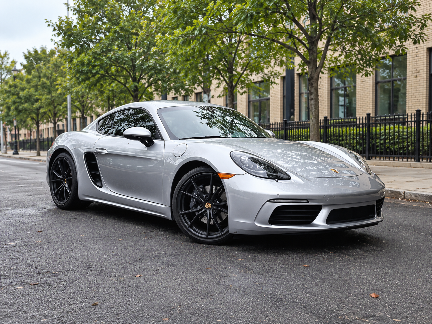 2018 PORSCHE 718 photo 5