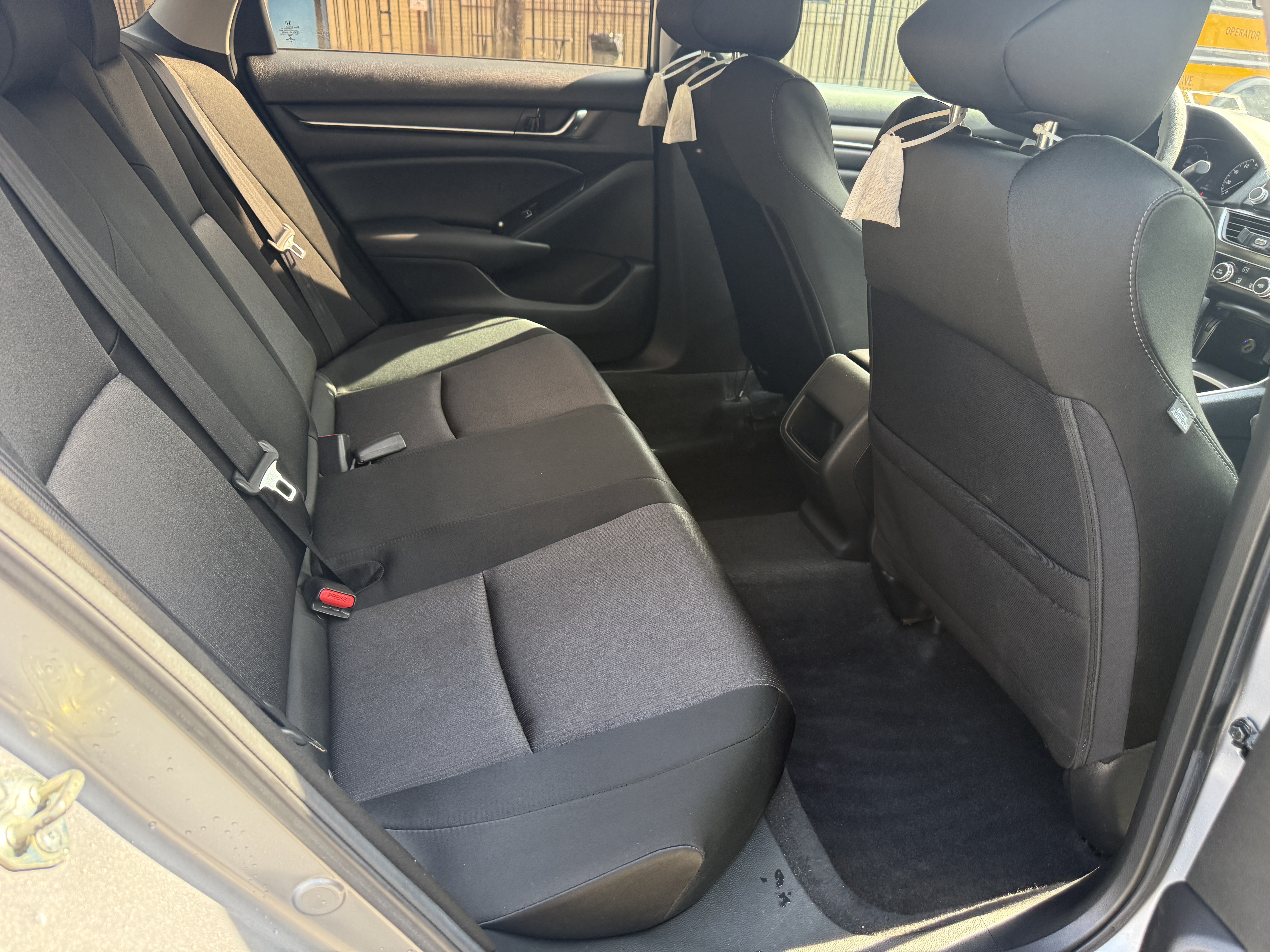 2020 HONDA ACCORD LX photo 11