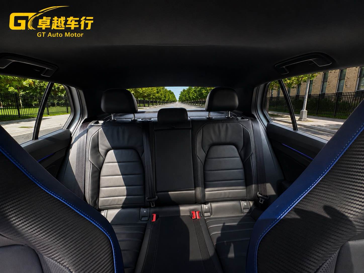 2024 Volkswagen Golf R photo 7