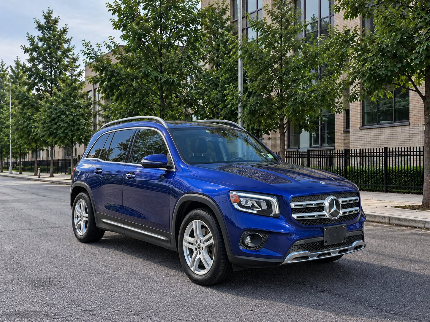 2021 Mercedes-Benz GLB photo 3