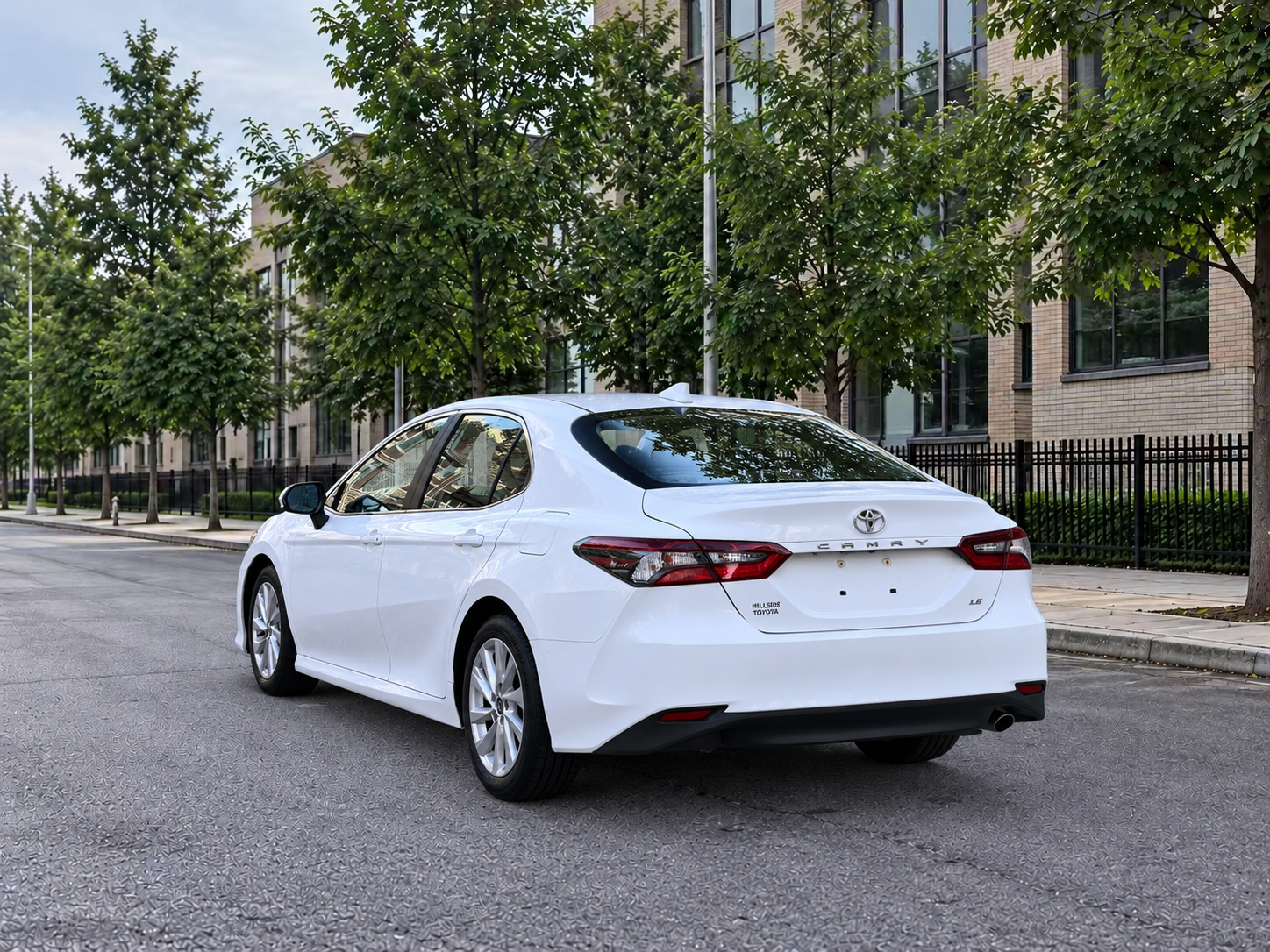 2021 TOYOTA CAMRY LE photo 4
