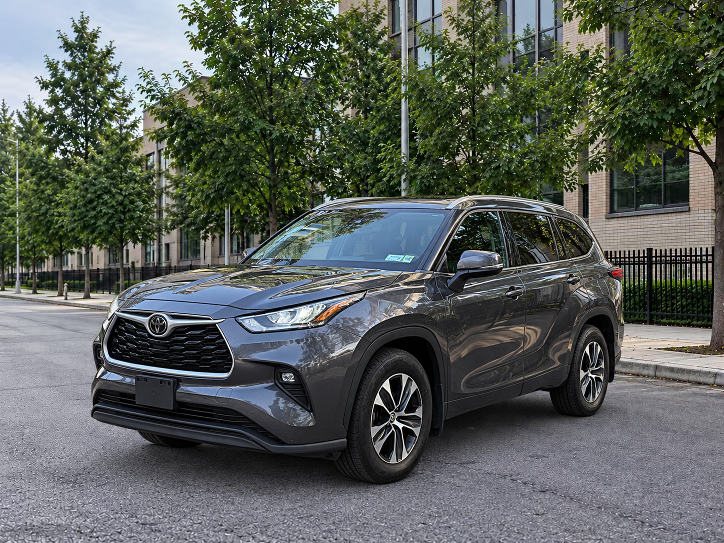 2020 TOYOTA HIGHLANDER XLE