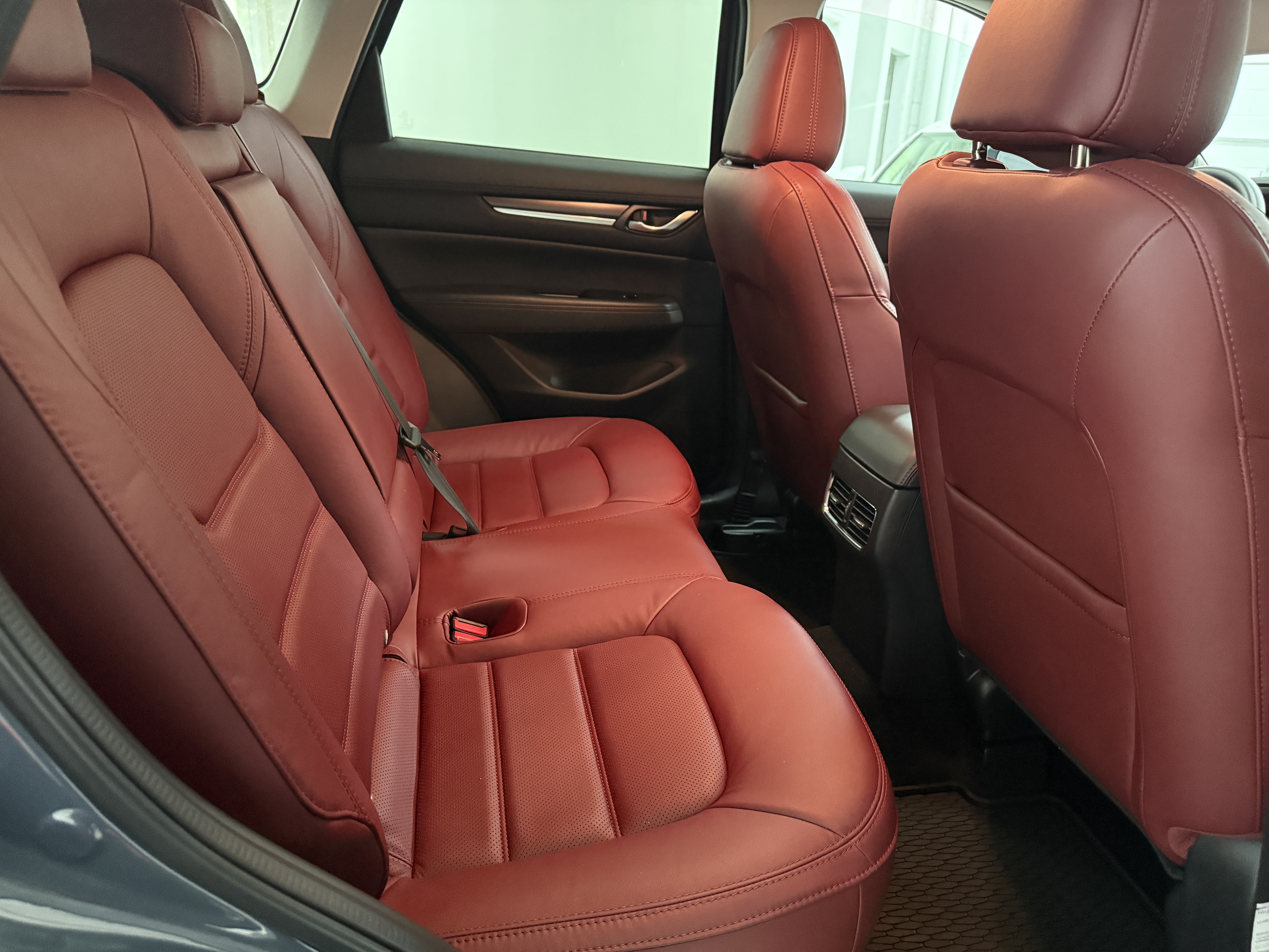 2025 Mazda CX5 Carbon Edition photo 7