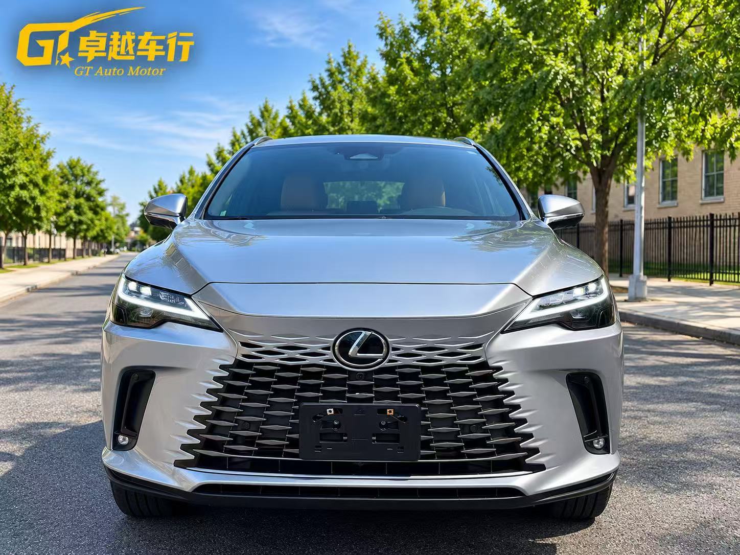 2024 LEXUS RX350 photo 4