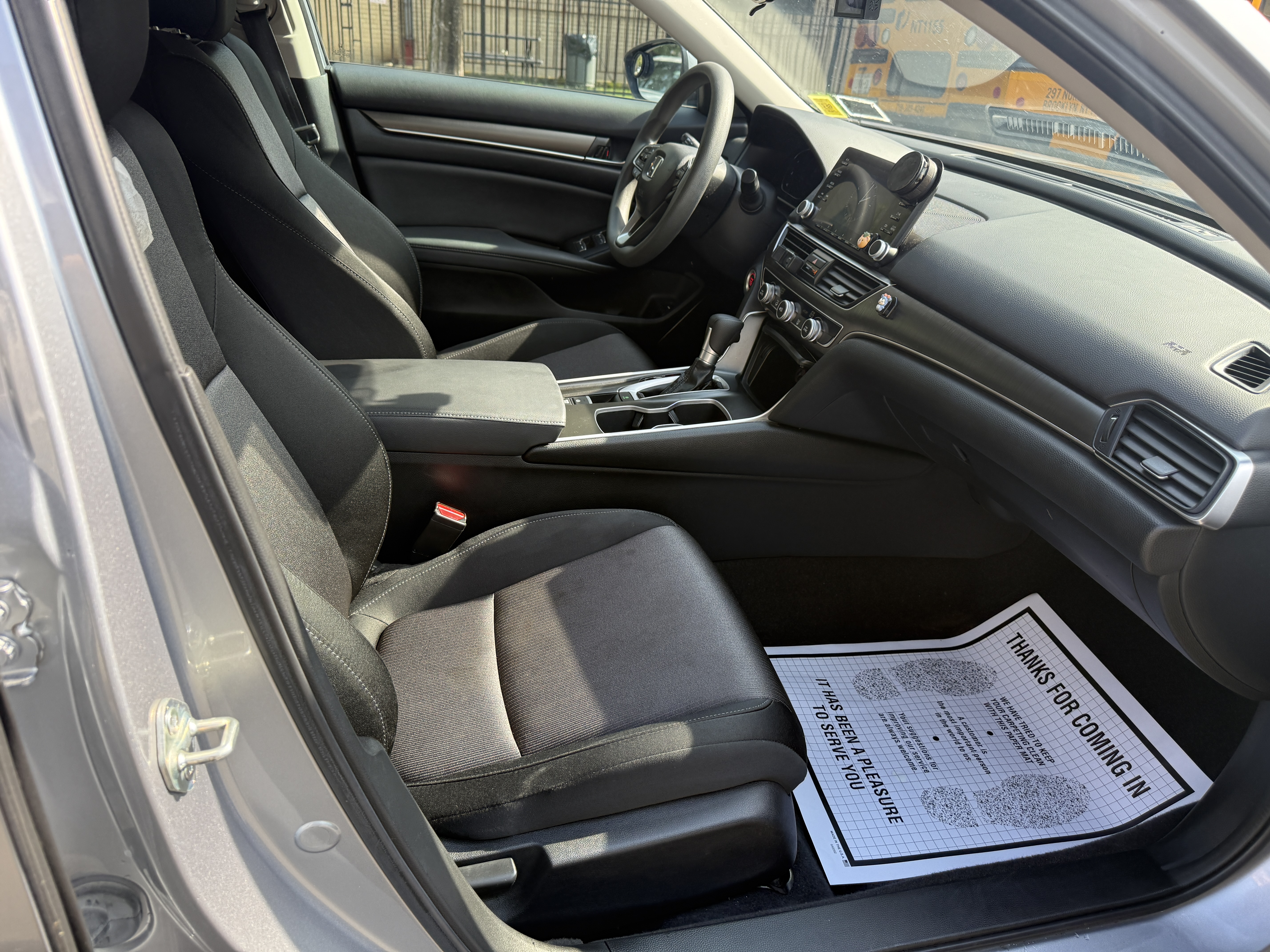 2020 HONDA ACCORD LX photo 7