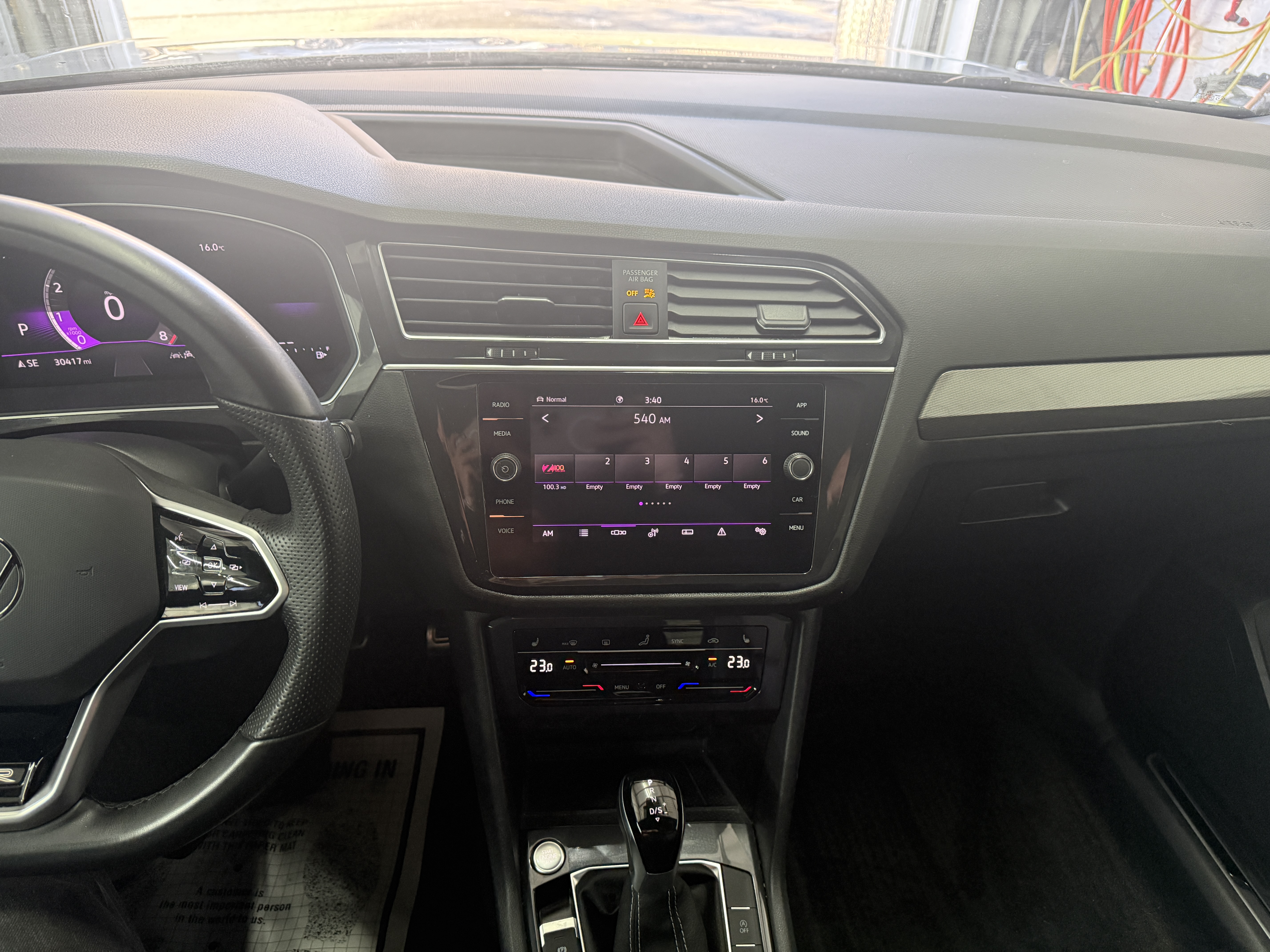 2024 VOLKSWAGEN TIGUAN SE R-LINE photo 12