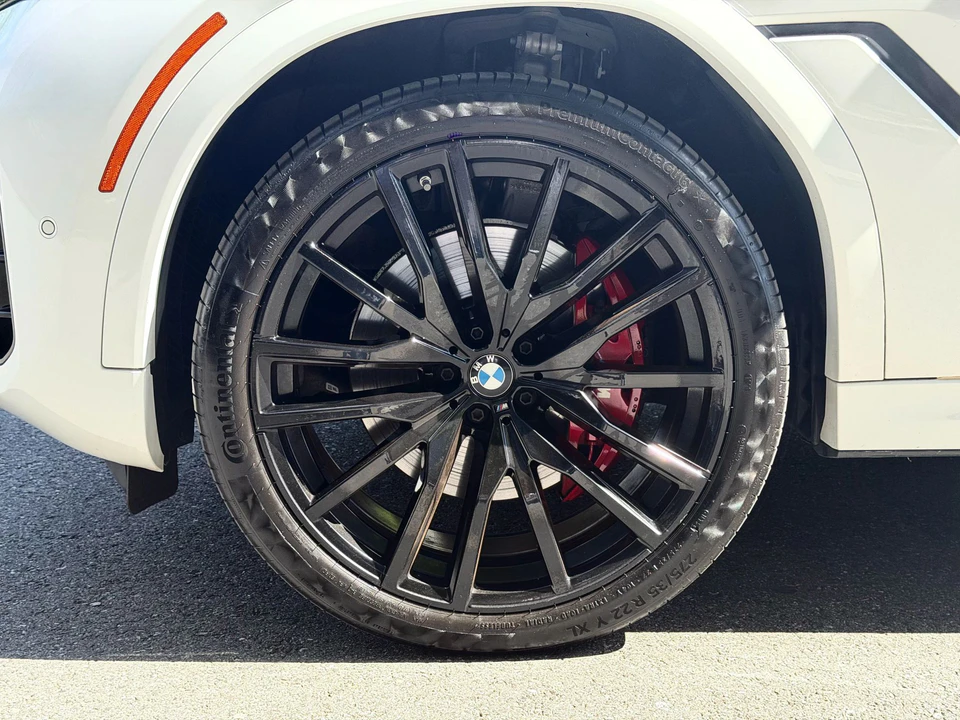 2024 BMW X6 MSPORT photo 3