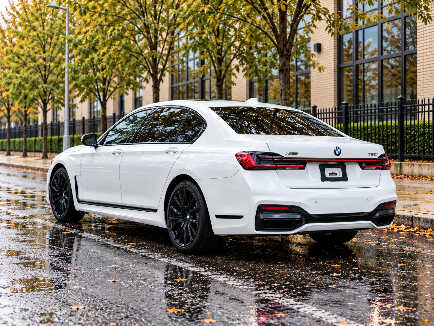 2021 BMW 750 MSPORT photo 5