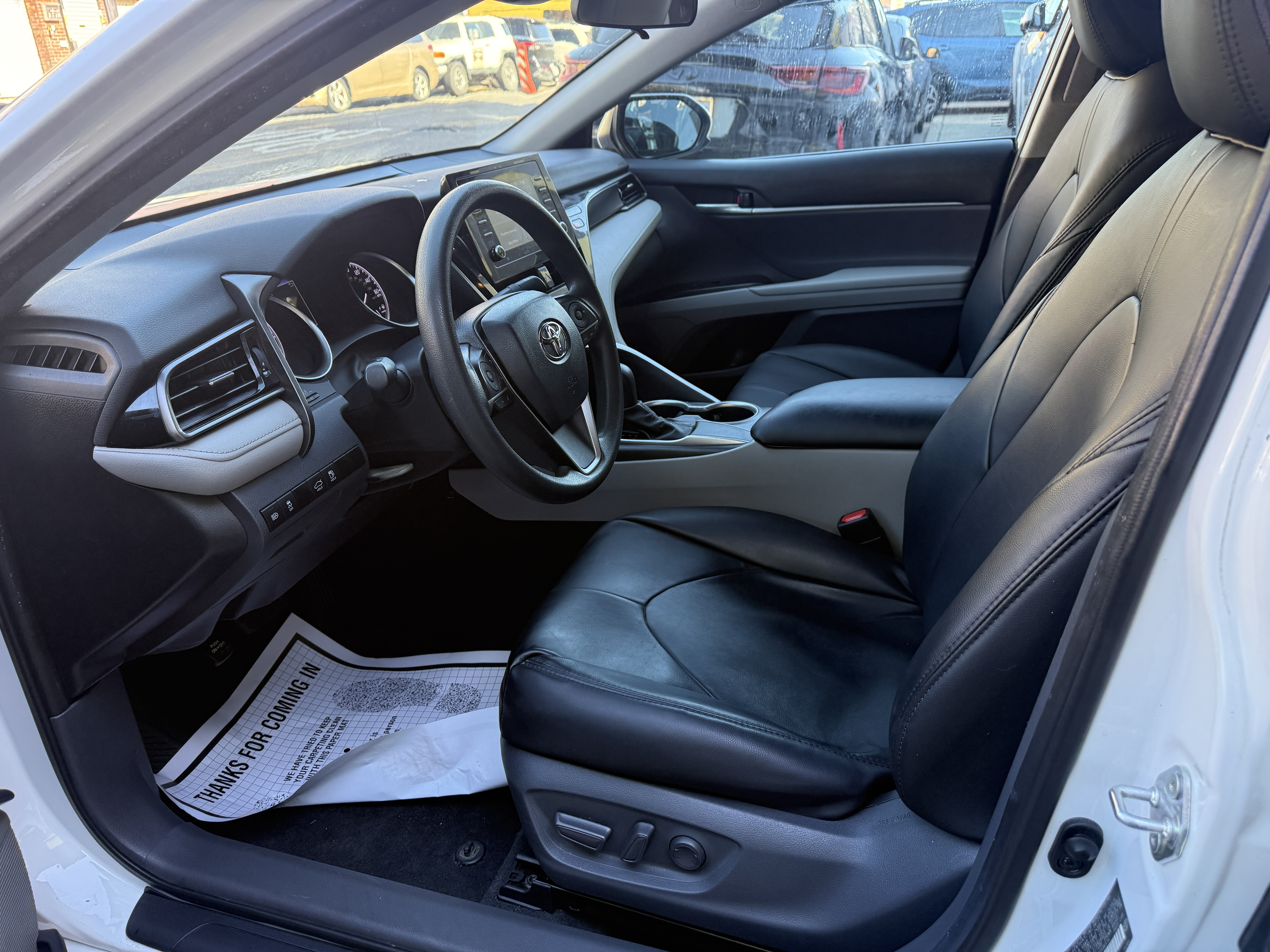 2021 TOYOTA CAMRY LE photo 7