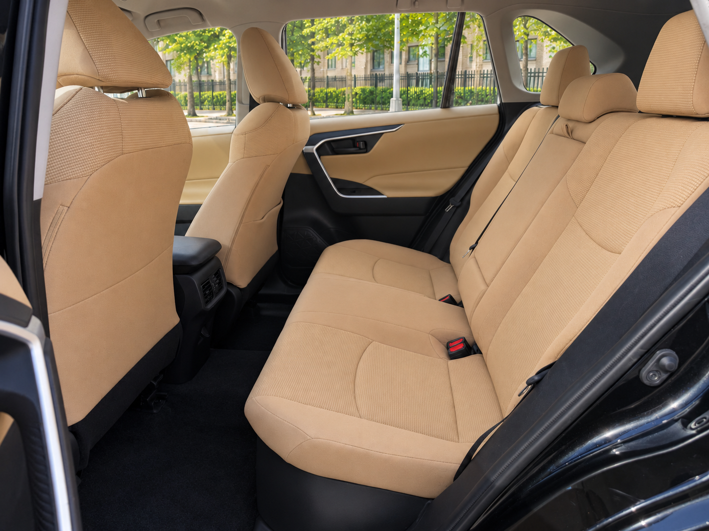 2024 TOYOTA RAV4 LE HYBRID photo 9
