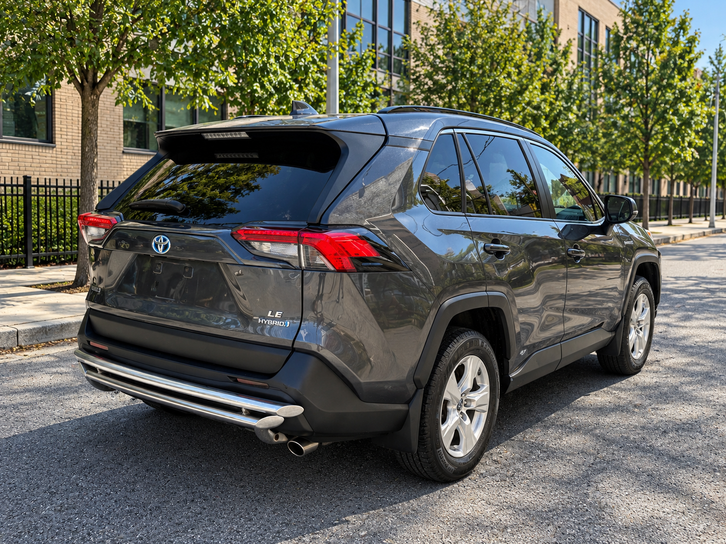 2021 TOYOTA RAV4 HYBIRD LE photo 5