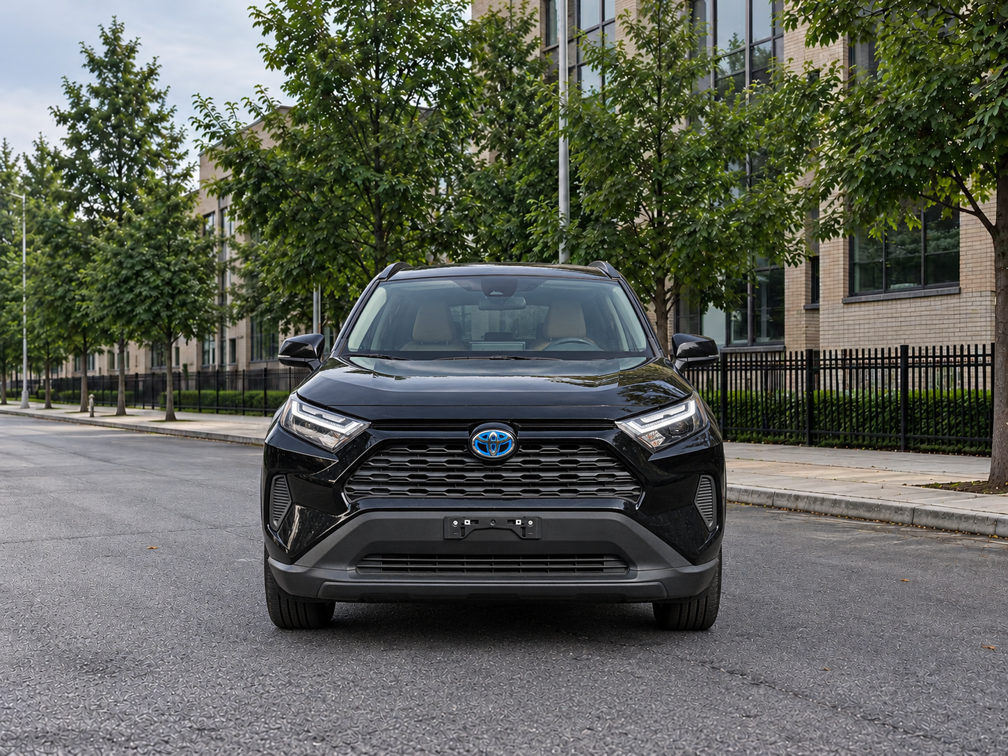 2024 TOYOTA RAV4 LE HYBRID photo 2