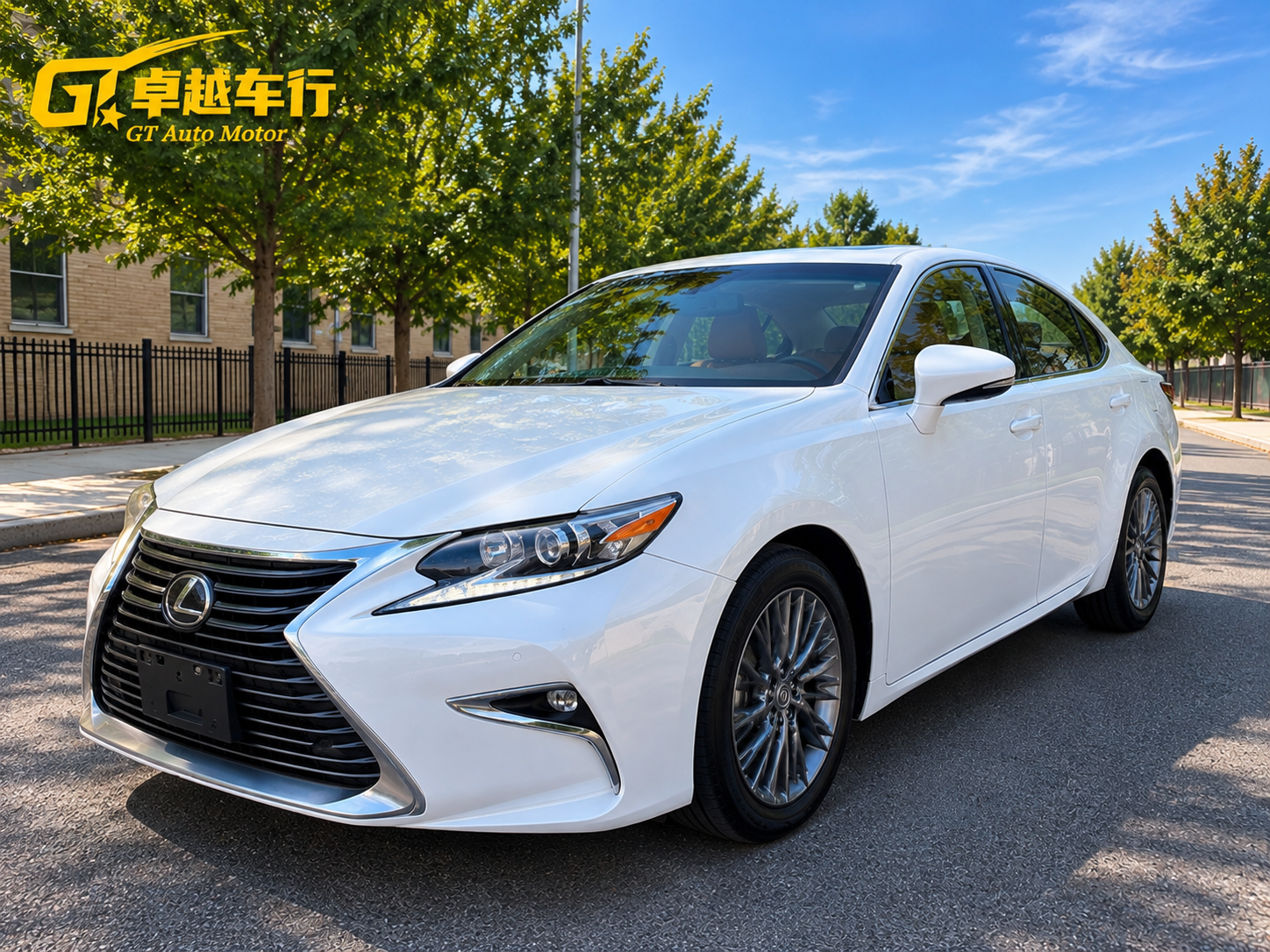 2018 LEXUS ES