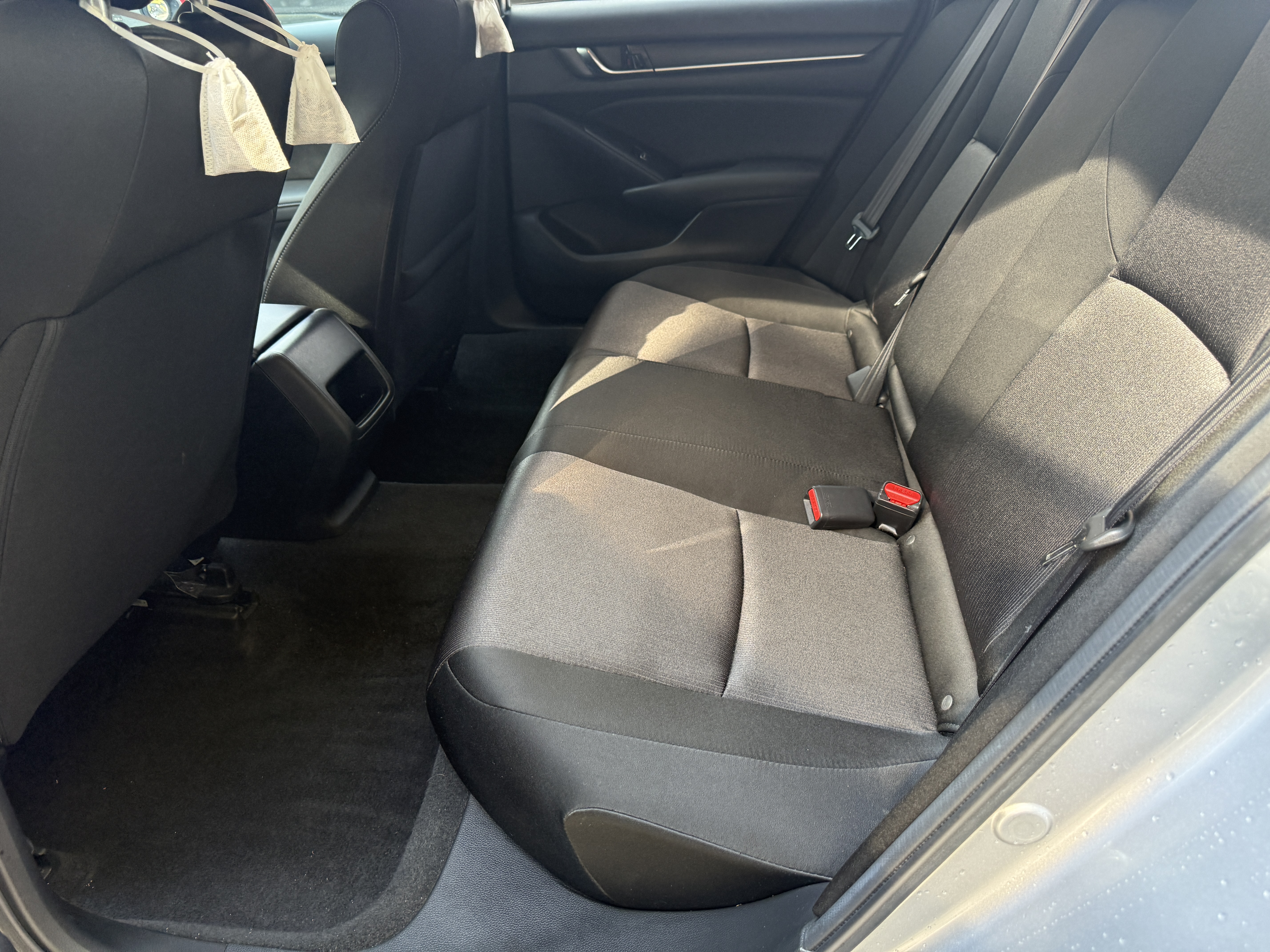 2020 HONDA ACCORD LX photo 10